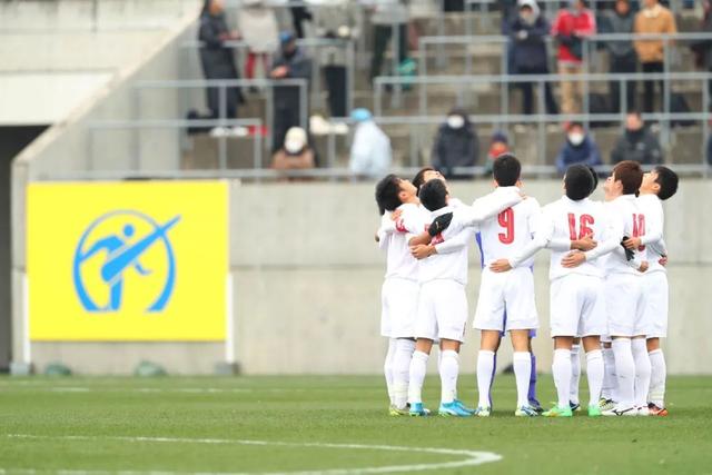 C罗42岁继续拼搏，葡萄牙小胜威尔士